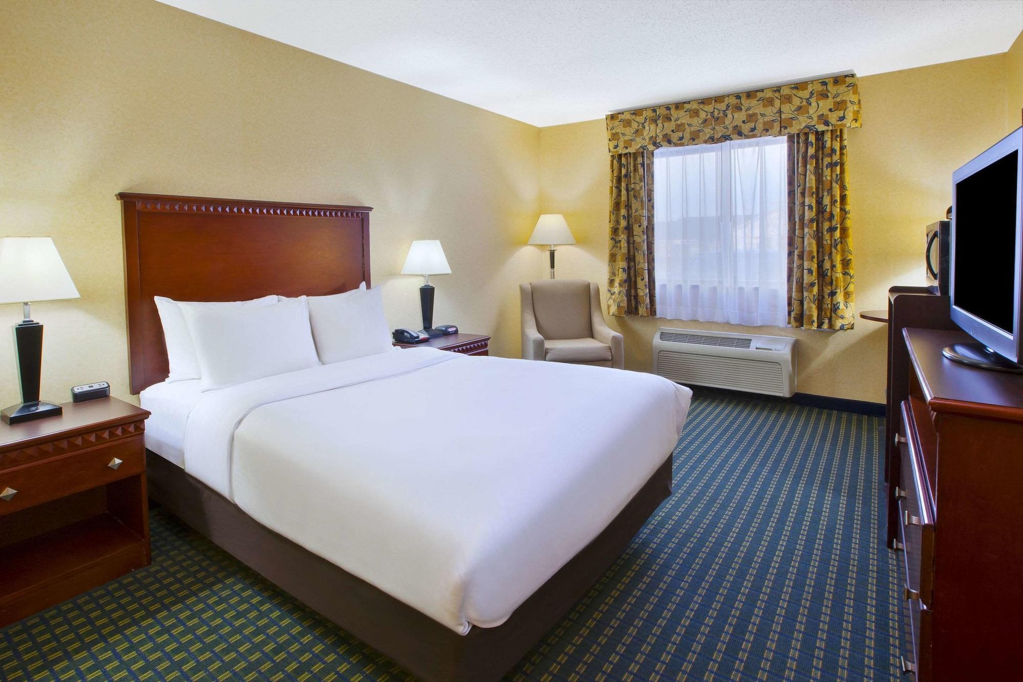 Quality Inn Marshall Near I-69 Buitenkant foto
