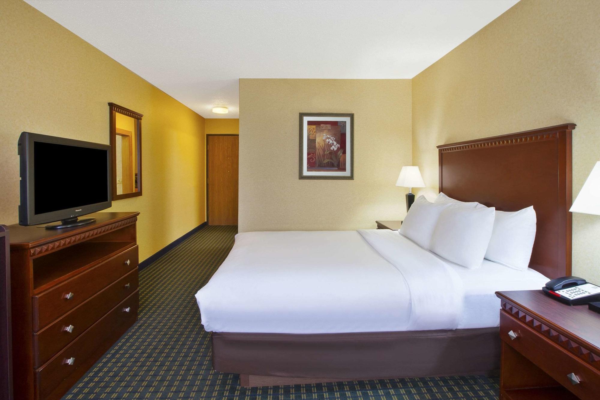 Quality Inn Marshall Near I-69 Buitenkant foto