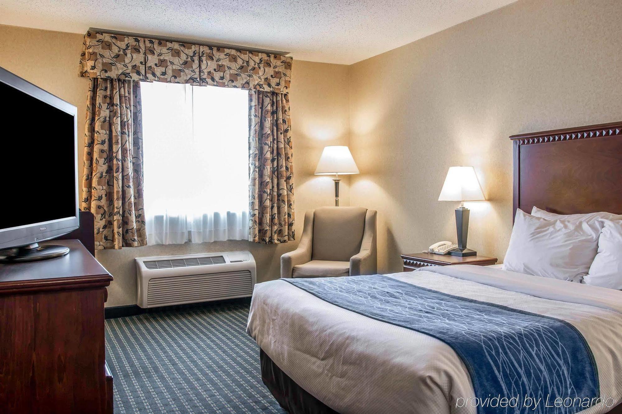 Quality Inn Marshall Near I-69 Buitenkant foto