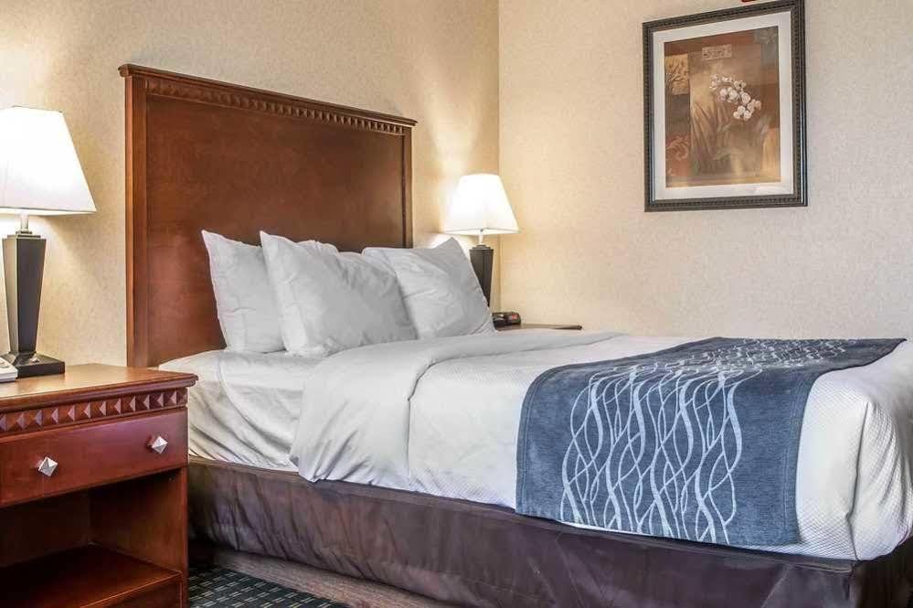 Quality Inn Marshall Near I-69 Buitenkant foto