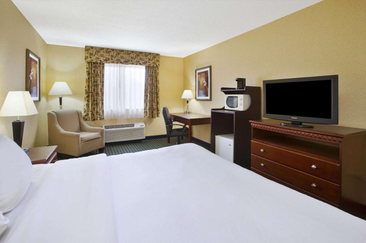 Quality Inn Marshall Near I-69 Buitenkant foto