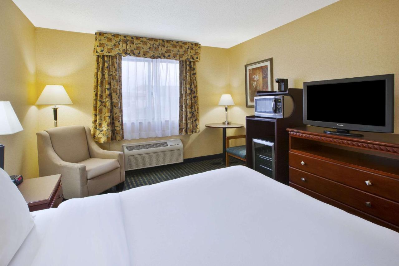 Quality Inn Marshall Near I-69 Buitenkant foto