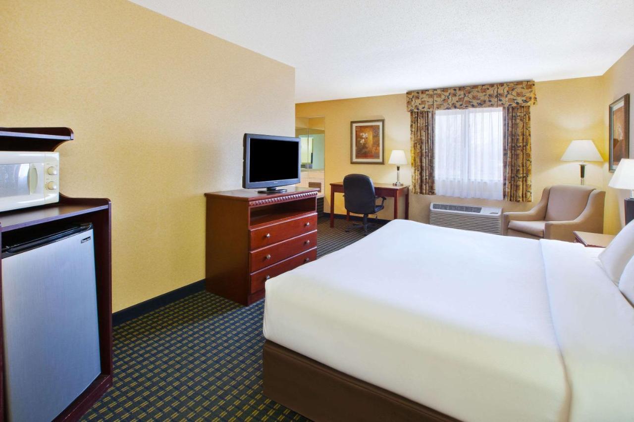 Quality Inn Marshall Near I-69 Buitenkant foto